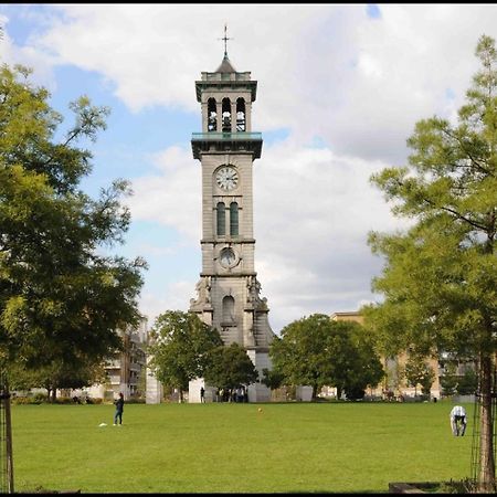 Hotel Napcastle Caledonian Park Londra Esterno foto